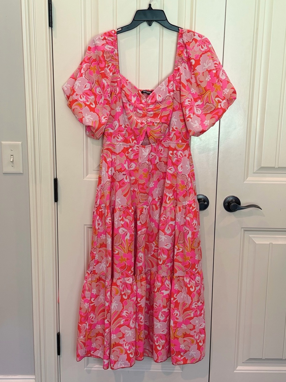 NWT BTFBM Floral Puff Sleeve Midi Dress Medium Lined Summer Perfect Wedding Date